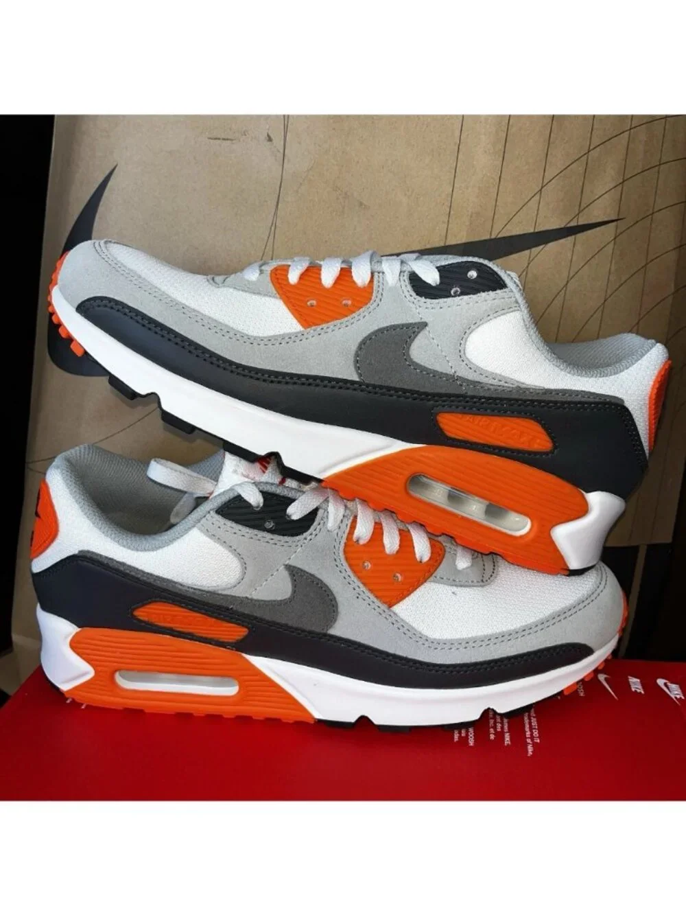 NEW Nike Air Max 90 White Safety Orange Black DM0029 108 Men’s Size 8